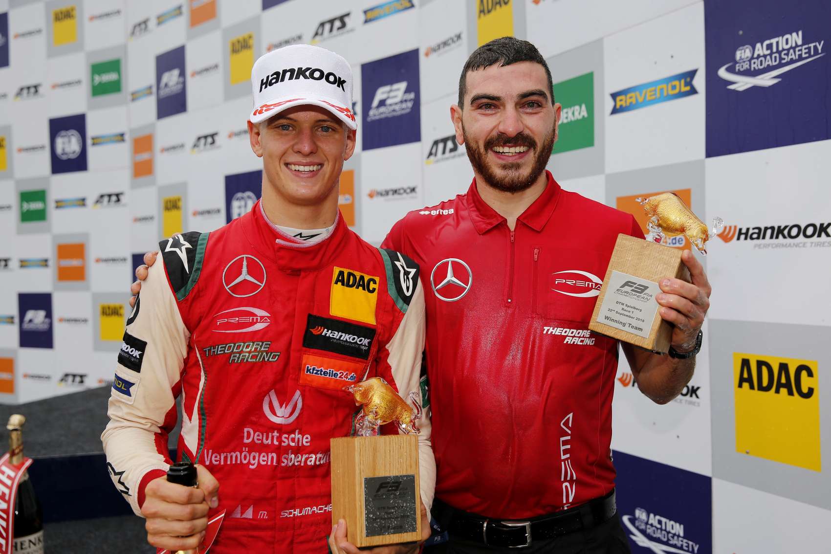 Mick Schumacher zsinórban negyedik győzelmét szerezte
