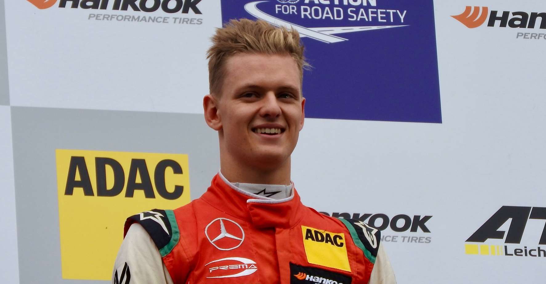 Hivatalos: A Ferrarival szerződött le Mick Schumacher