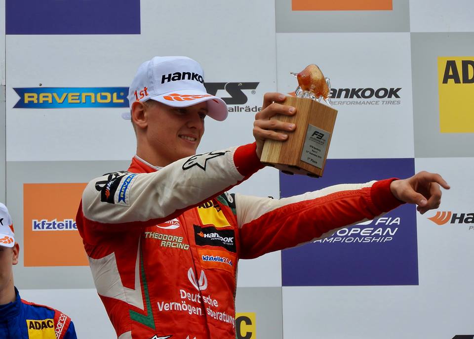 Mick Schumacher nyert, Daniel Ticktum nullázott a második futamon