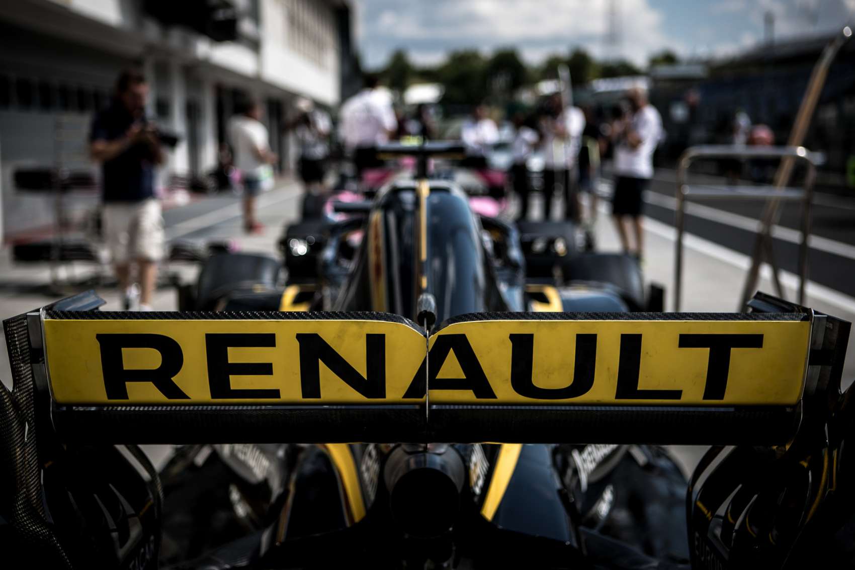 Bell: A Renault dobogókért harcolhat jövőre