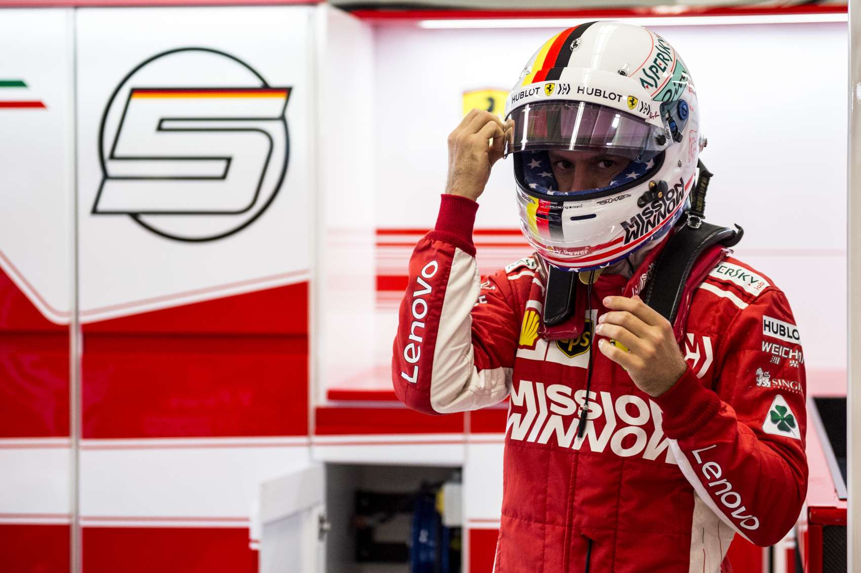Sebastian Vettel karácsonyi levelet írt a Ferrari dolgozóinak!