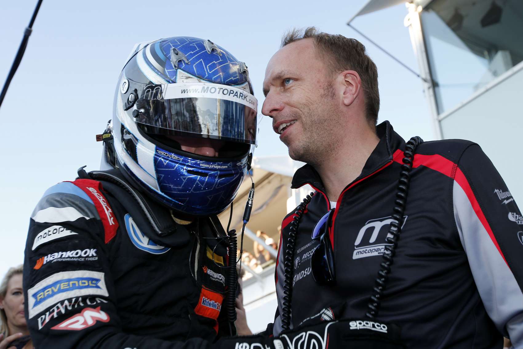 Vips teljes mértékben Aront hibáztatja történtekért