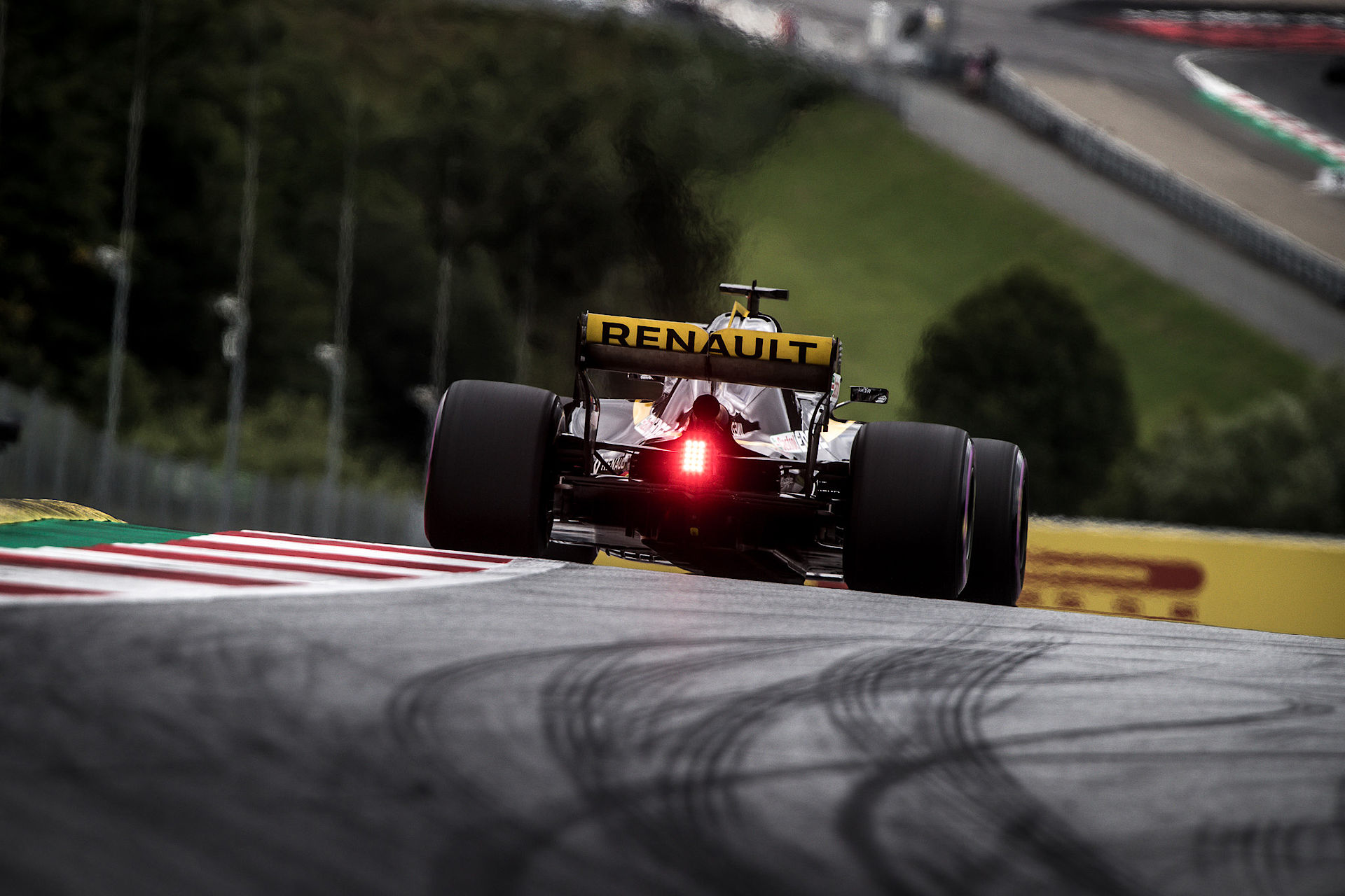 Prost: A Renault 2019-re koncentrál