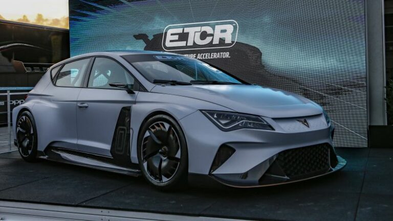 Bemutatkozott a Cupra e-Racer