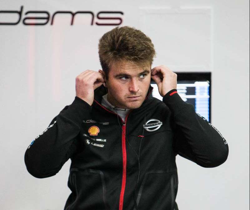 Oliver Rowland veszi át Albon helyét a Nissannál