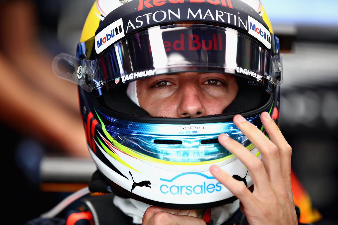 Rajtbüntetést kap Ricciardo