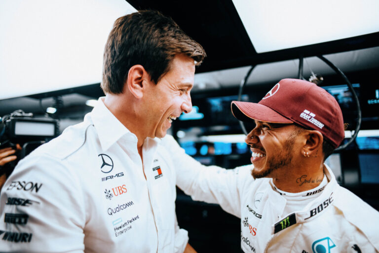 Wolff, Hamilton, Racingline