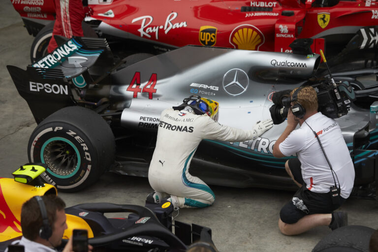 Mercedes, Hamilton