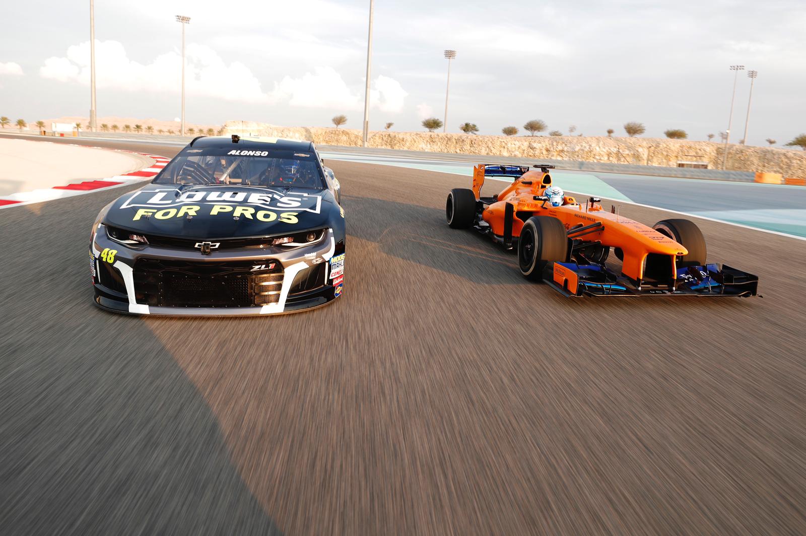 Alonso, Johnson, NASCAR, F1, racingline.hu