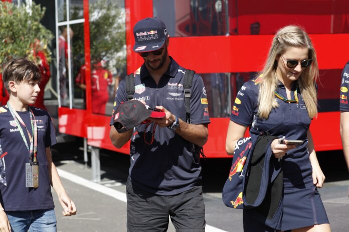 daniel ricciardo, racingline, racinglinehu, racingline.hu