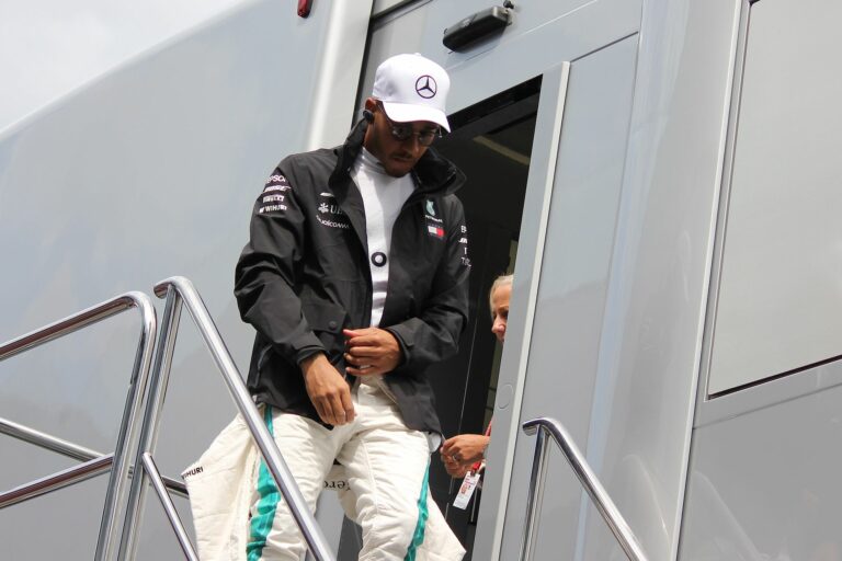 Lewis Hamilton, racingline, racinglinehu, racingline.hu