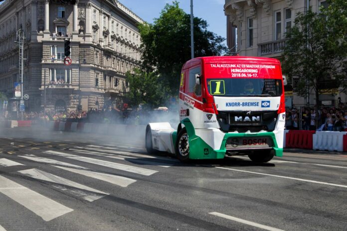 ryan smith, kiss norbert, racingline.hu