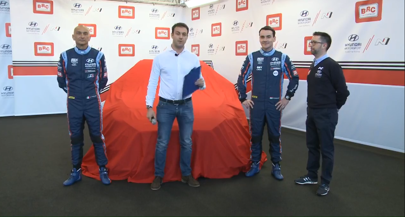 Íme, Michelisz Norbi 2019-es autójának a festése!