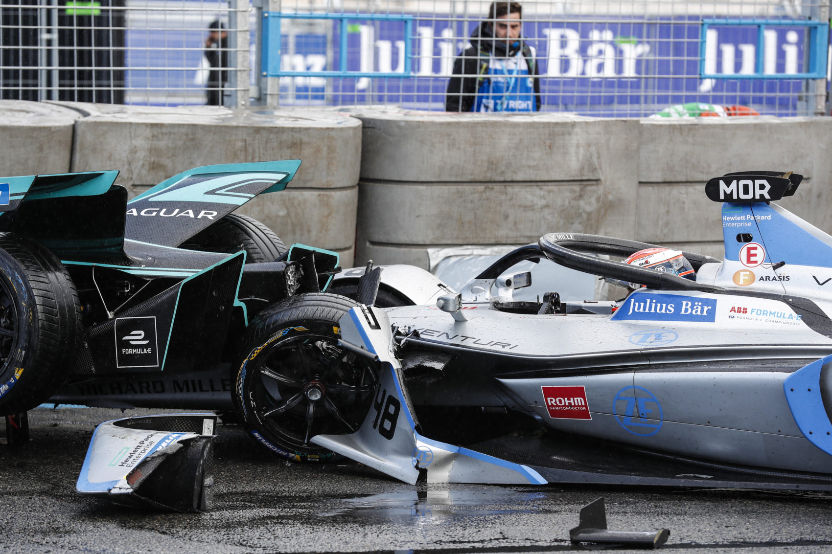 Rengeteg pilóta kapott rajtbüntetést a Monacó ePrix-re a párizsi balesetek miatt