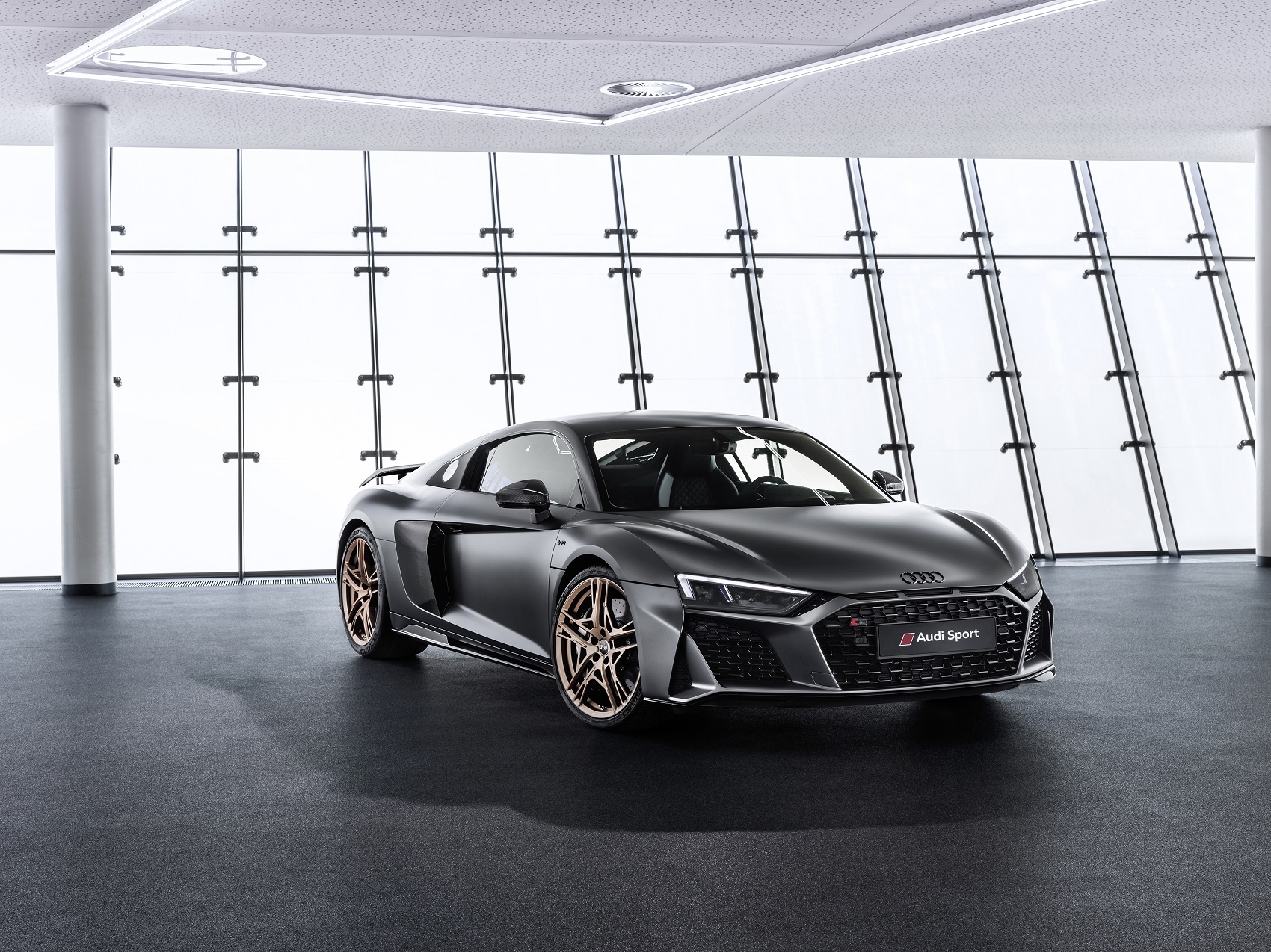 Tisztelgés a V10 motor tíz éves története előtt: az Audi R8 V10 Decennium