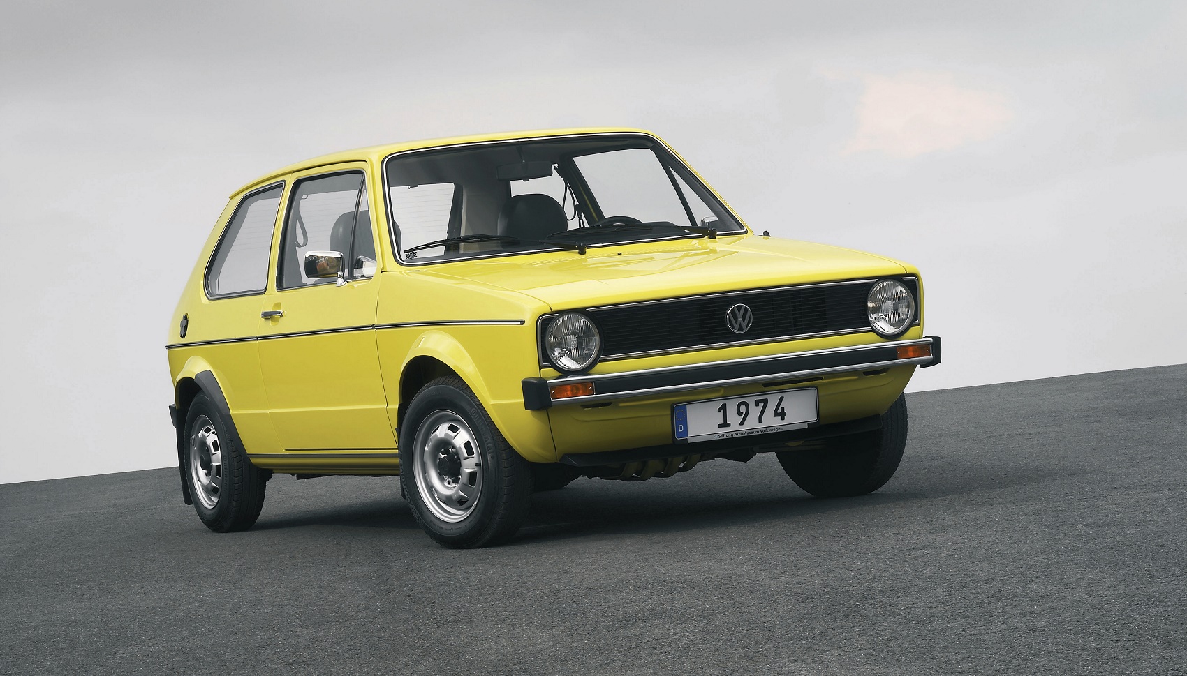 45 éves a Golf: 1974. március 29- én a Volkswagen  elindította Európa legsikeresebb autójának gyártását