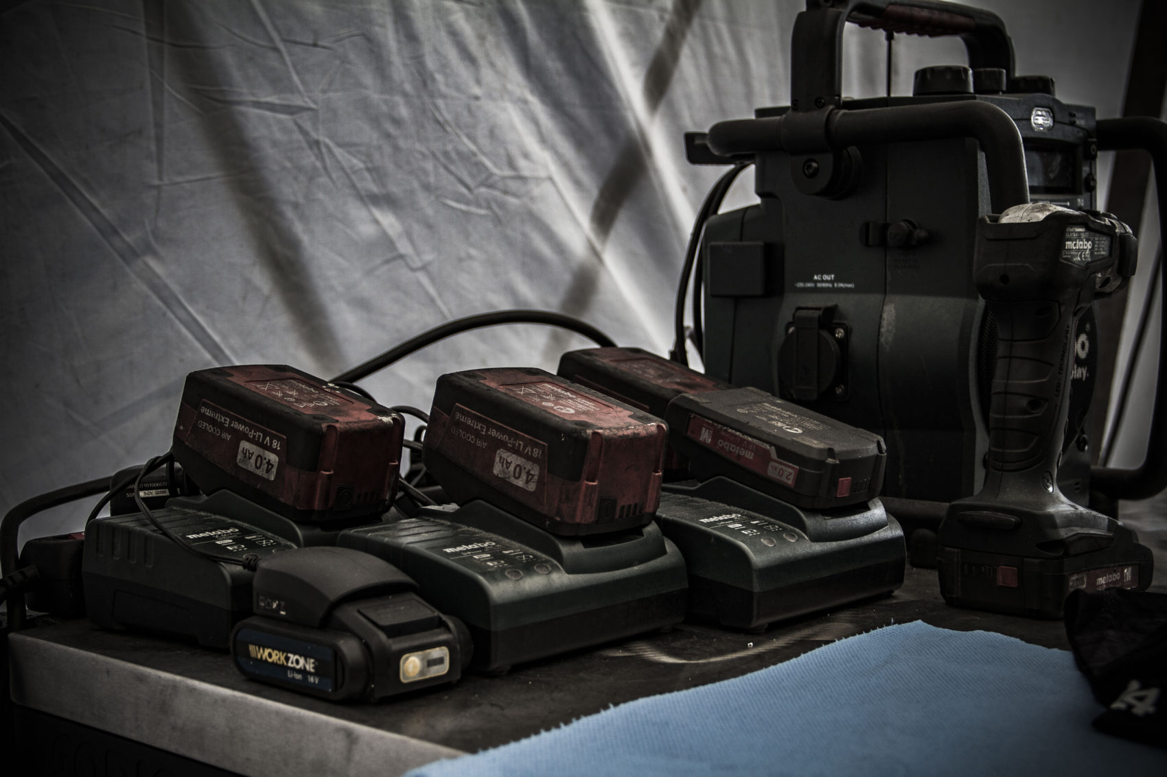 Megkezdődtek a teszek Autodrom Mostban