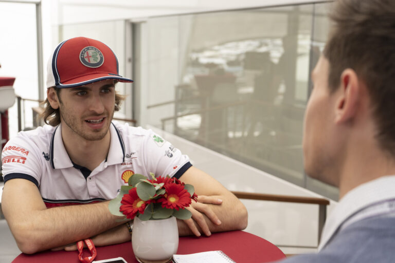 Exkluzív interjú Antonio Giovinazzival, aki még nem olvasta Räikkönen könyvét