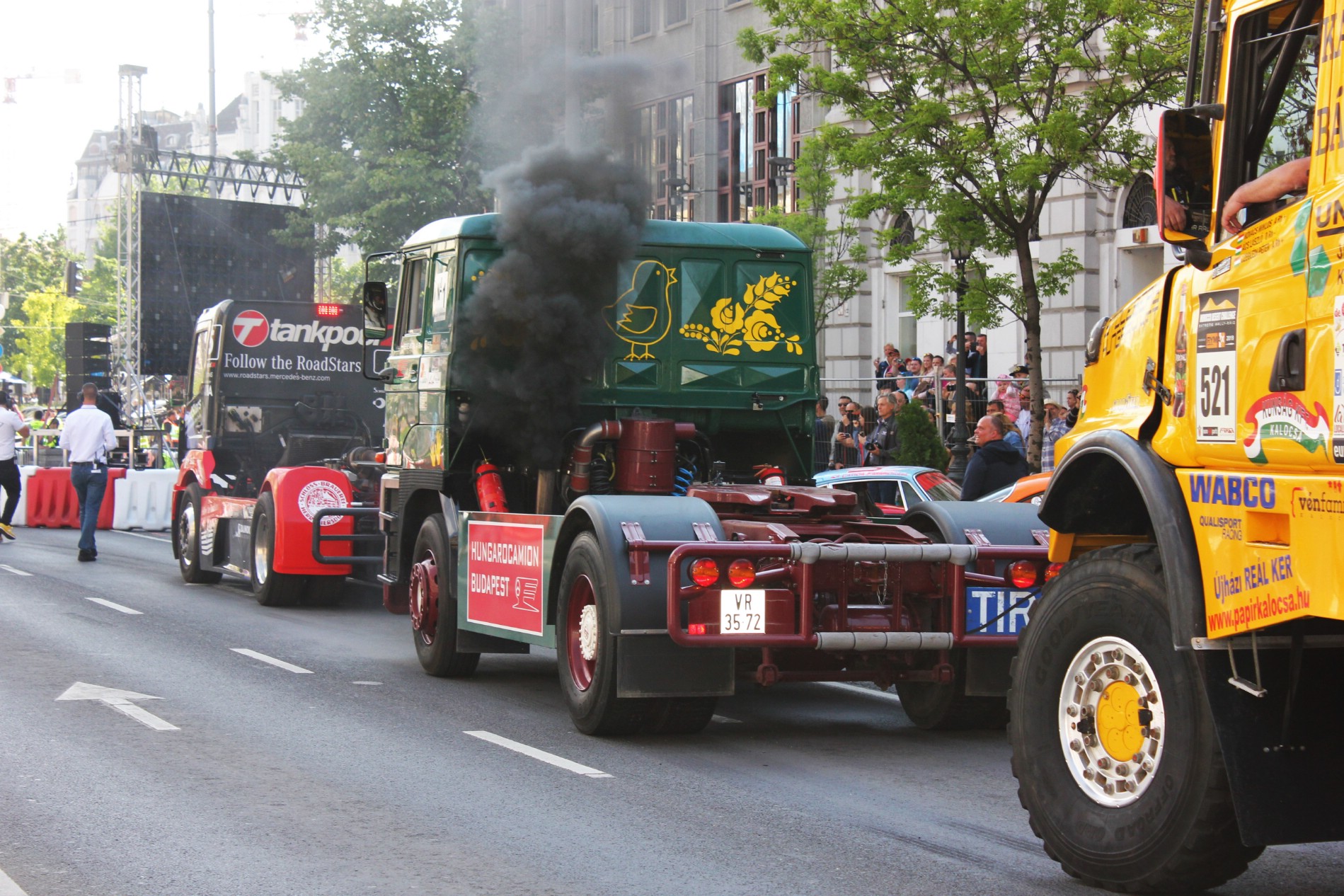 Száguldó monstrumok, versengő járgányok, Superenduro motorverseny – közeleg a Kamion EB
