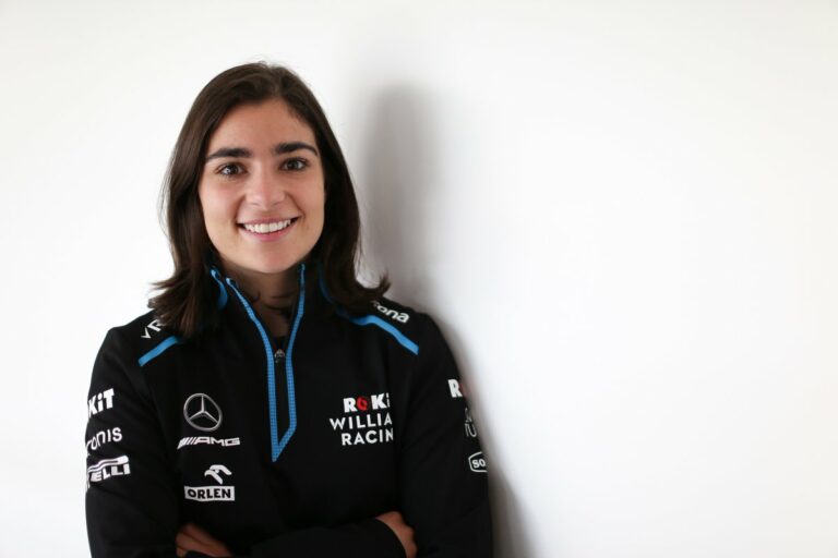 Jamie Chadwick racingline, racinglinehu, racingline.hu