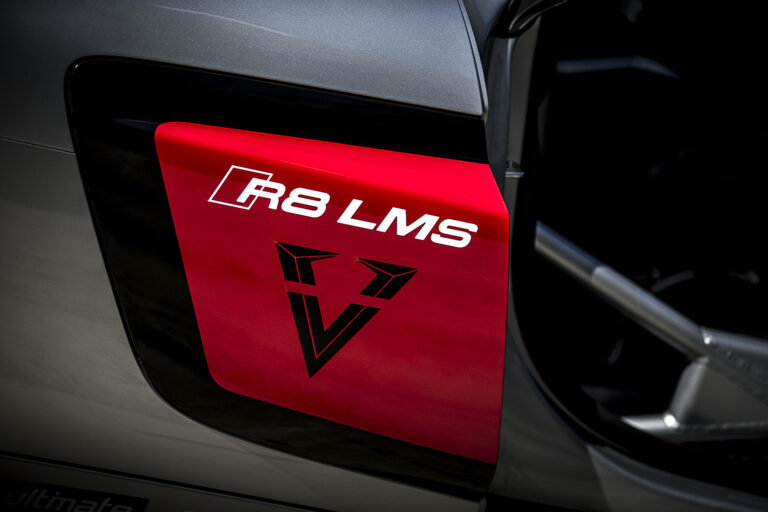 Keszthelyi Vivien racingline, racinglinehu. racingline.hu