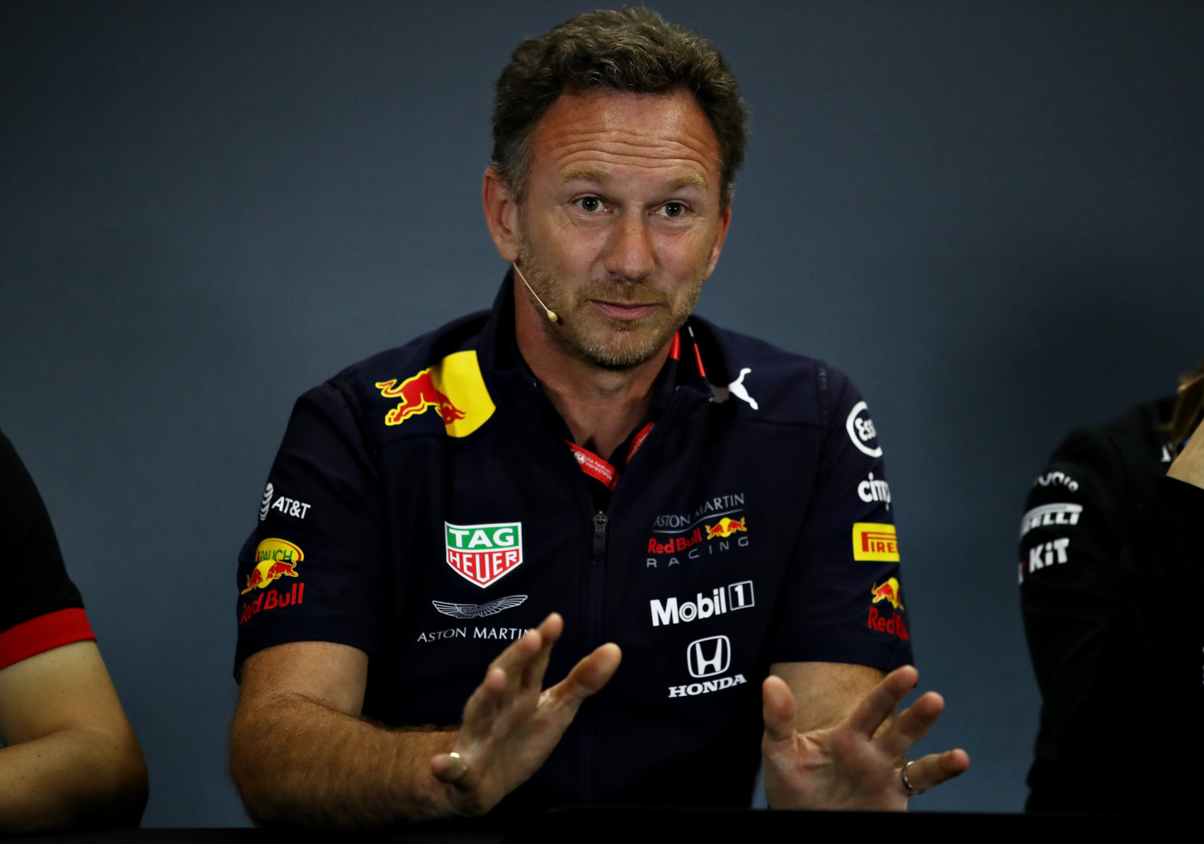 Horner is tagadja, hogy ő lépne Carey helyébe