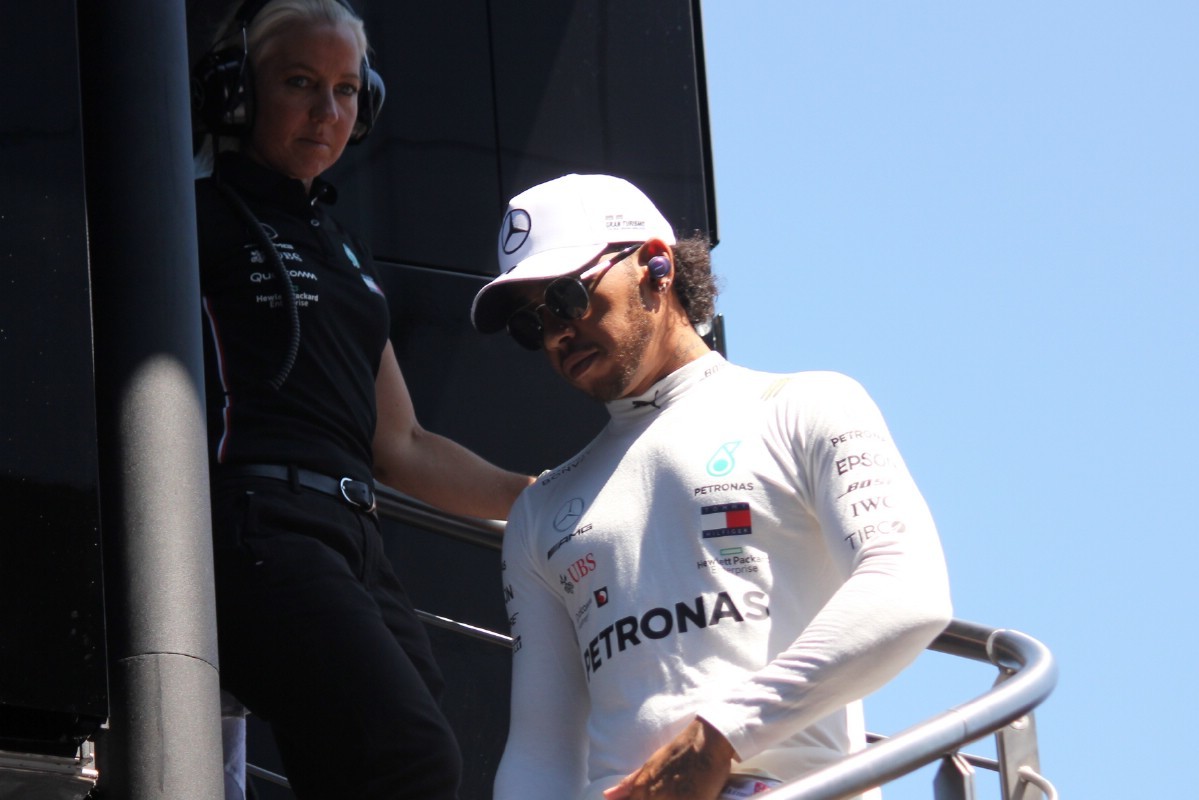 Wolff: Hamilton szabad magánélete a kulcs a sikerhez