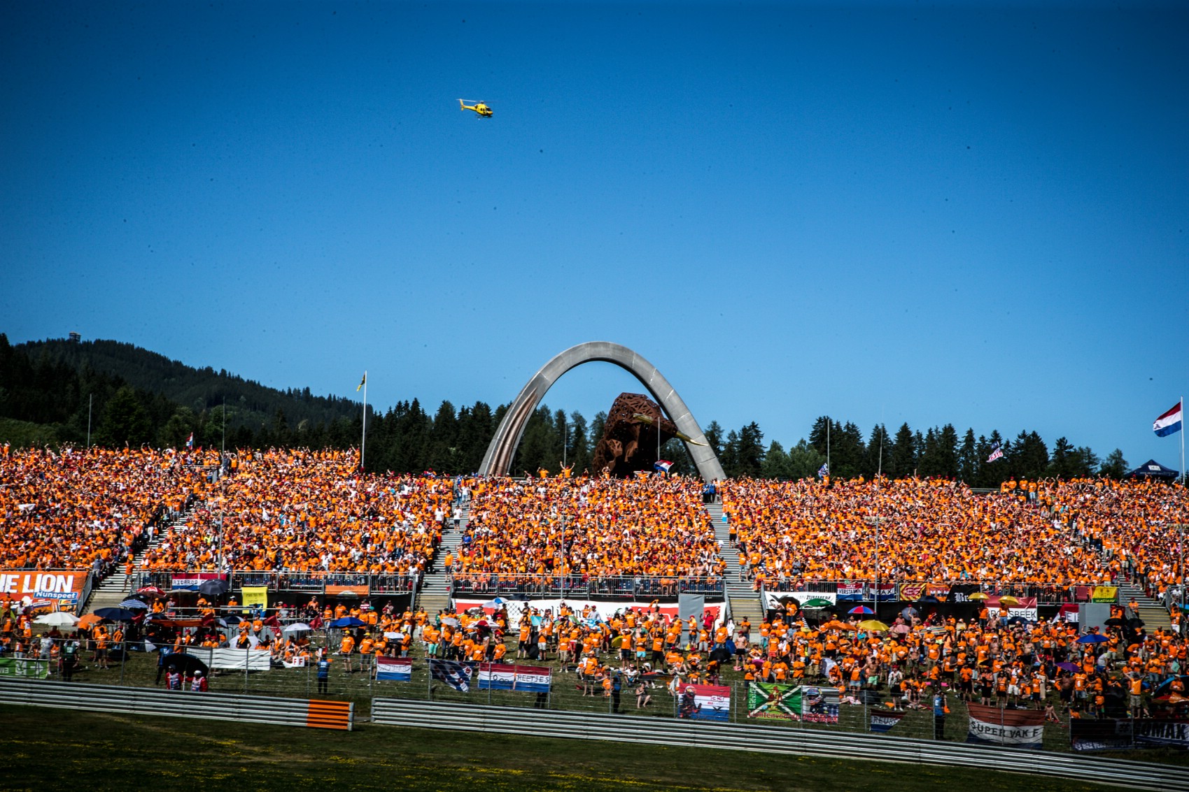 Már 35 000 jegyet eladtak a 2021-es Holland Nagydíjra is!