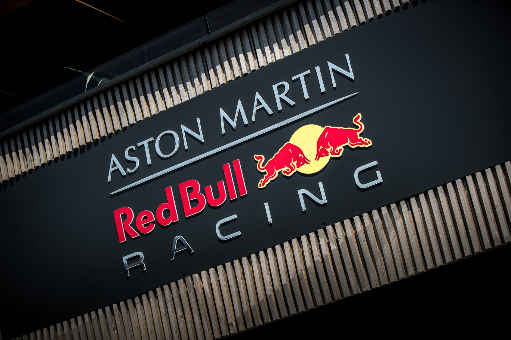 A Red Bull egy „erős második pilótát” szeretne 2020-ra