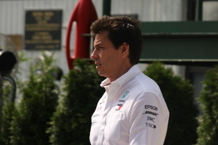 Toto Wolff, Mercedes, racingline, racinglinehu, racingline.hu