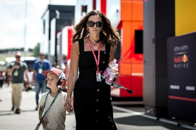 Minttu Räikkönen, Robin Räikkönen