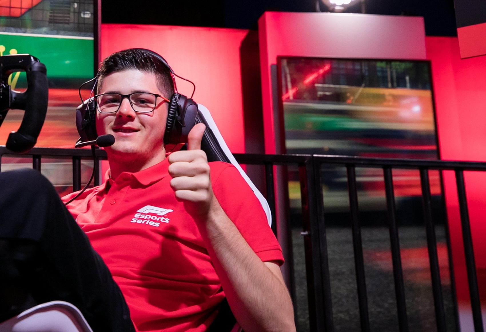 A Ferrari két győzelemmel kezdett az idei eSport bajnokságban, Bereznay-nak pechje volt