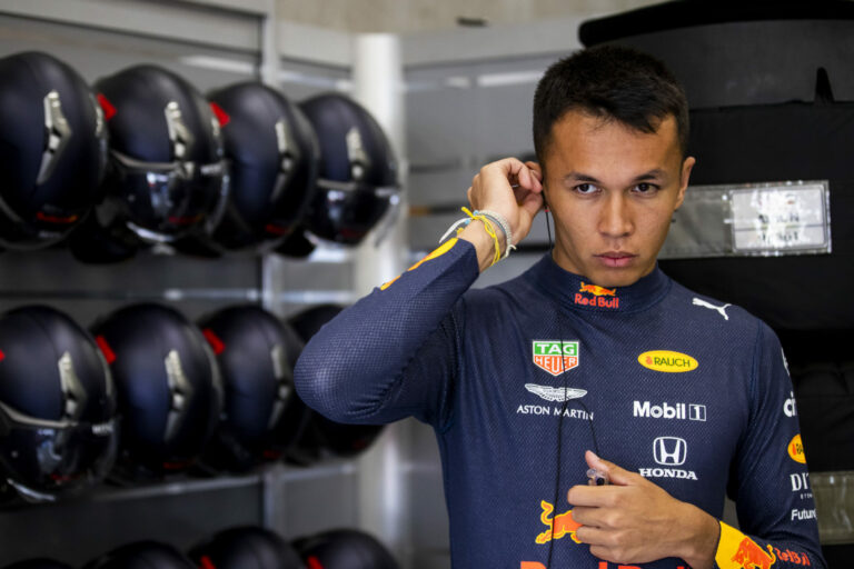 Albon racingline.hu