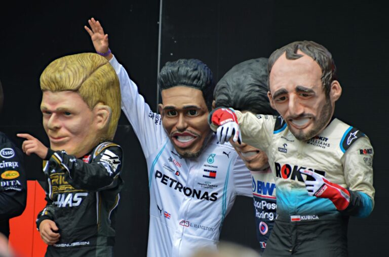 kevin magnussen, lewis hamilton, robert kubica, williams, racingline.hu