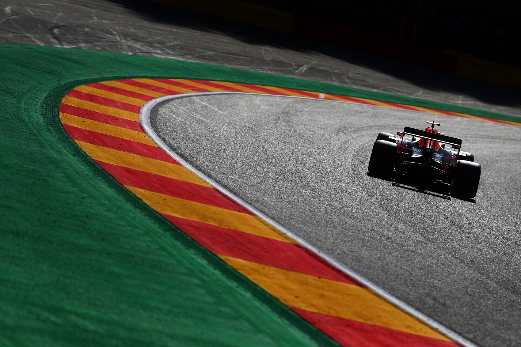 Verstappen szerint a Honda motornak a rajttal vannak gondjai