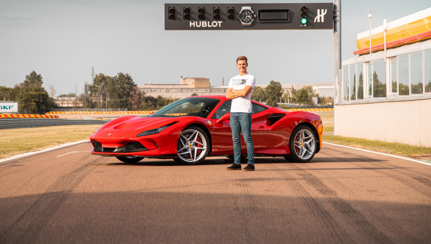 Schumacher tesztelte a Ferrari F8 Tributót!