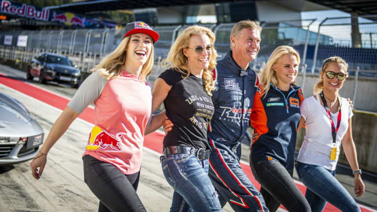 Corinna Kamper, Laura Kraihamer, Christina Tomczyk, David Coulthard, Mikaela Ahlin-Kottulinsky, racingline.hu