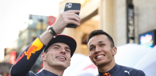 Max Verstappen, Alex Albon, Red Bull, racingline