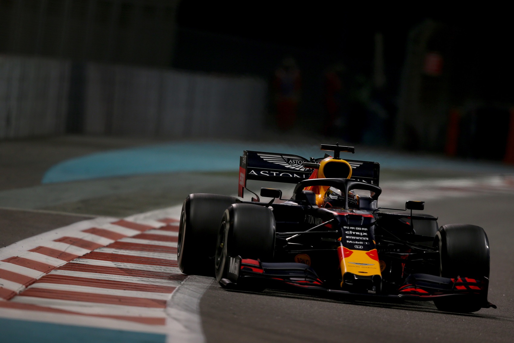 Verstappen, racingline