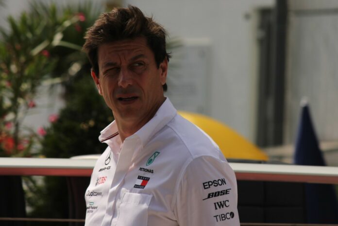 Wolff, racingline