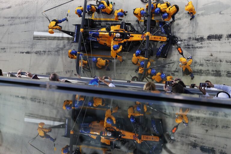 McLaren, pit, boxkiállás