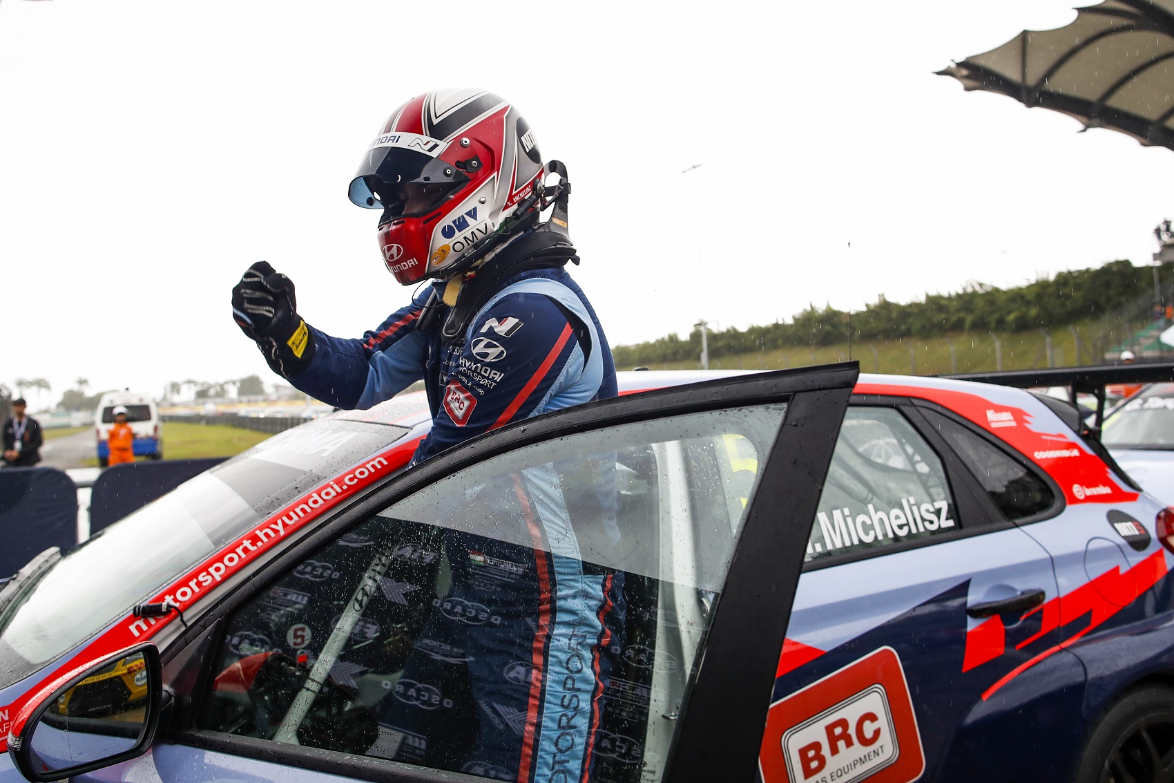 Guerrieri nyerte a második futamot, de továbbra is Michelisz vezeti a pontversenyt!