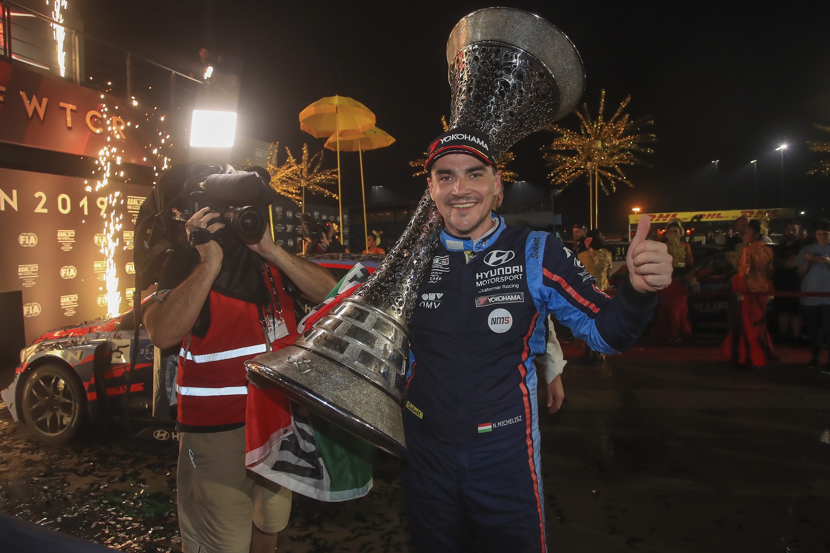 Ez Michelisz Norbi, ez a WTCR, és ez a túraautózás