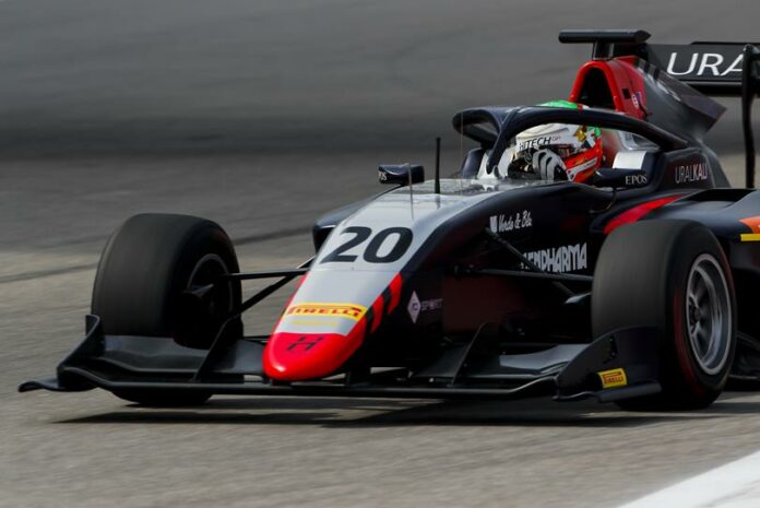 Formula 2, Hitech Gp, racingline