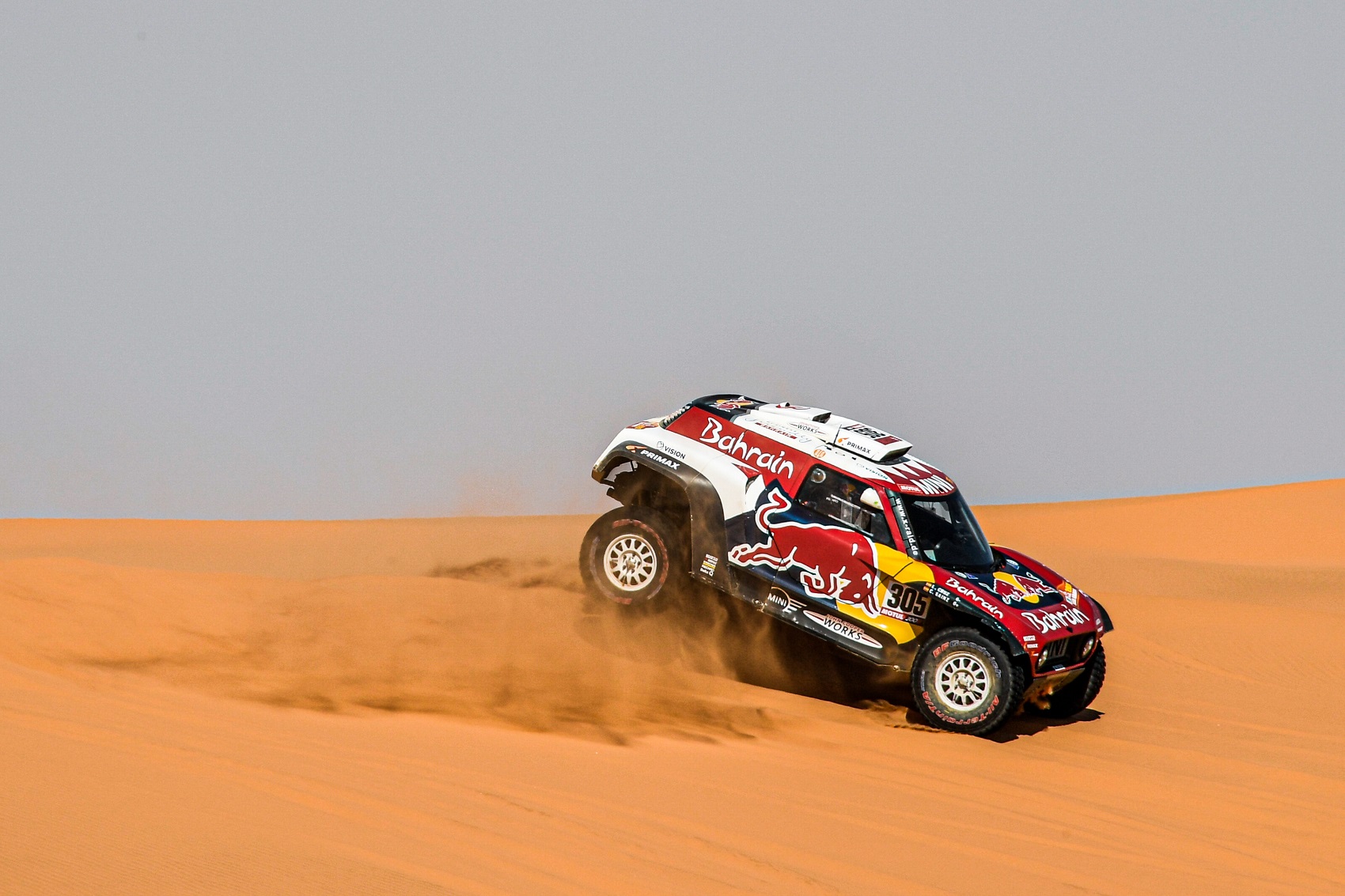 Sainz újabb szakaszgyőzelmet szerzett, Alonso közelít a TOP-10 felé