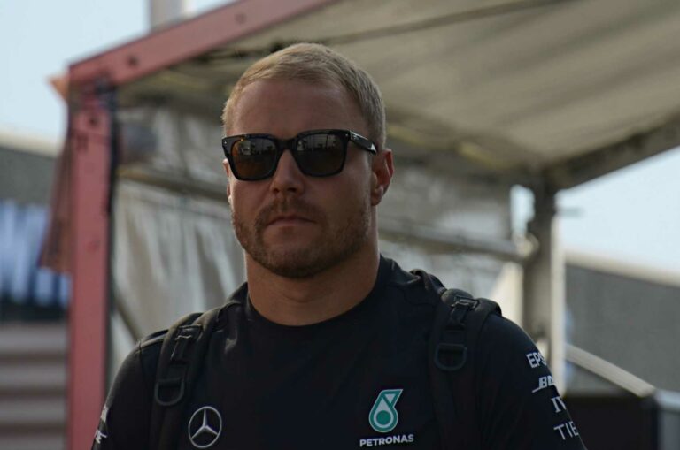 Valtteri Bottas Mercedes,, racingline