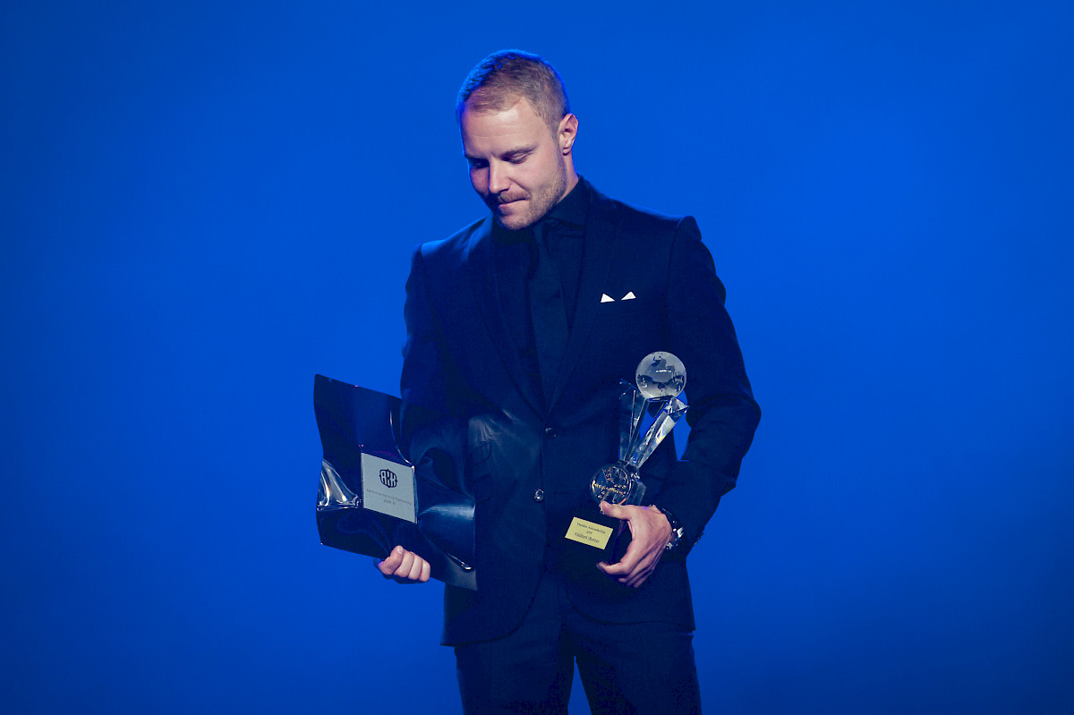 Bottas az ausztrál Tiffany Cromwellel kezdte az új évet, válása után