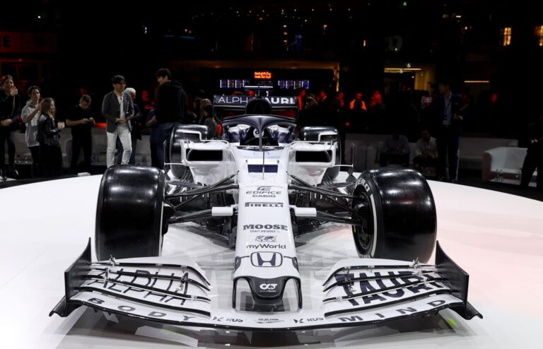 AlphaTauri, car, racingline