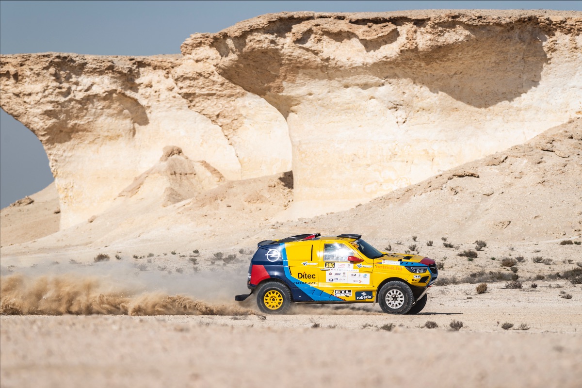 Opel Dakar Team: Szalay jól hajrázott