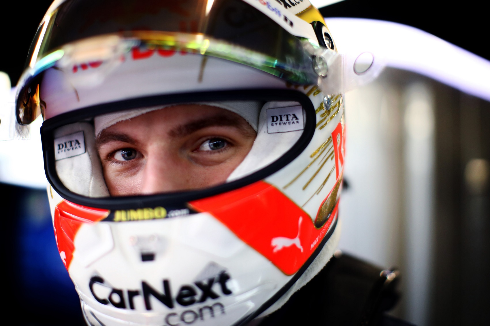 Verstappen nem tartja problémának a sűrű versenynaptárt